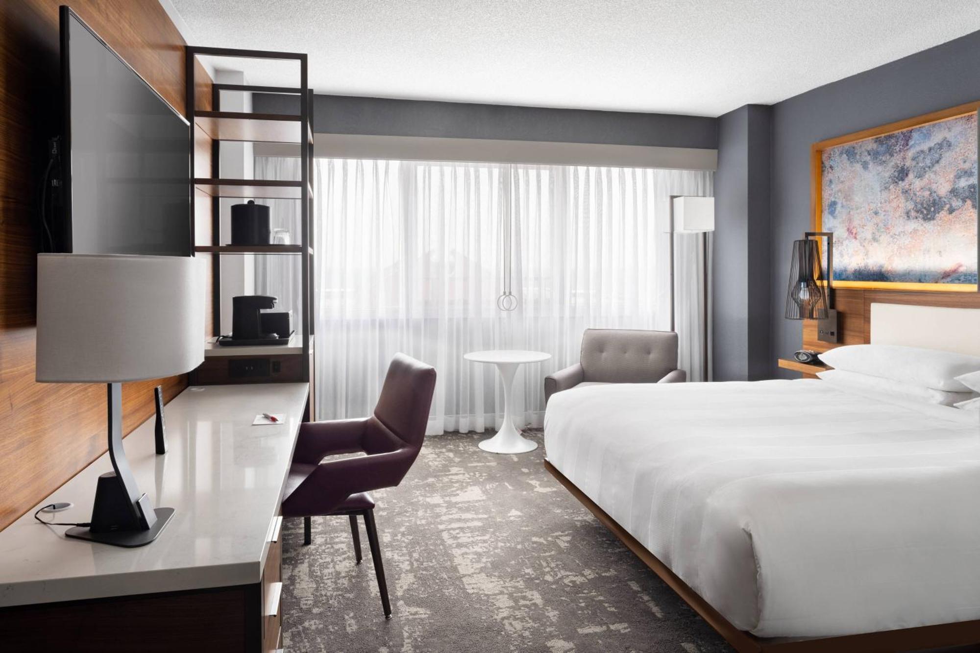 Marriott Greensboro Downtown Hotel Bagian luar foto