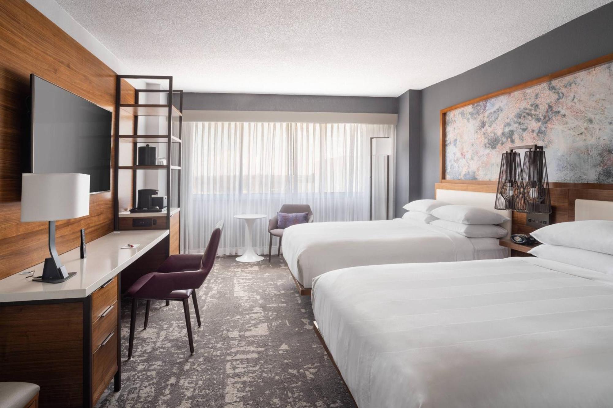 Marriott Greensboro Downtown Hotel Bagian luar foto